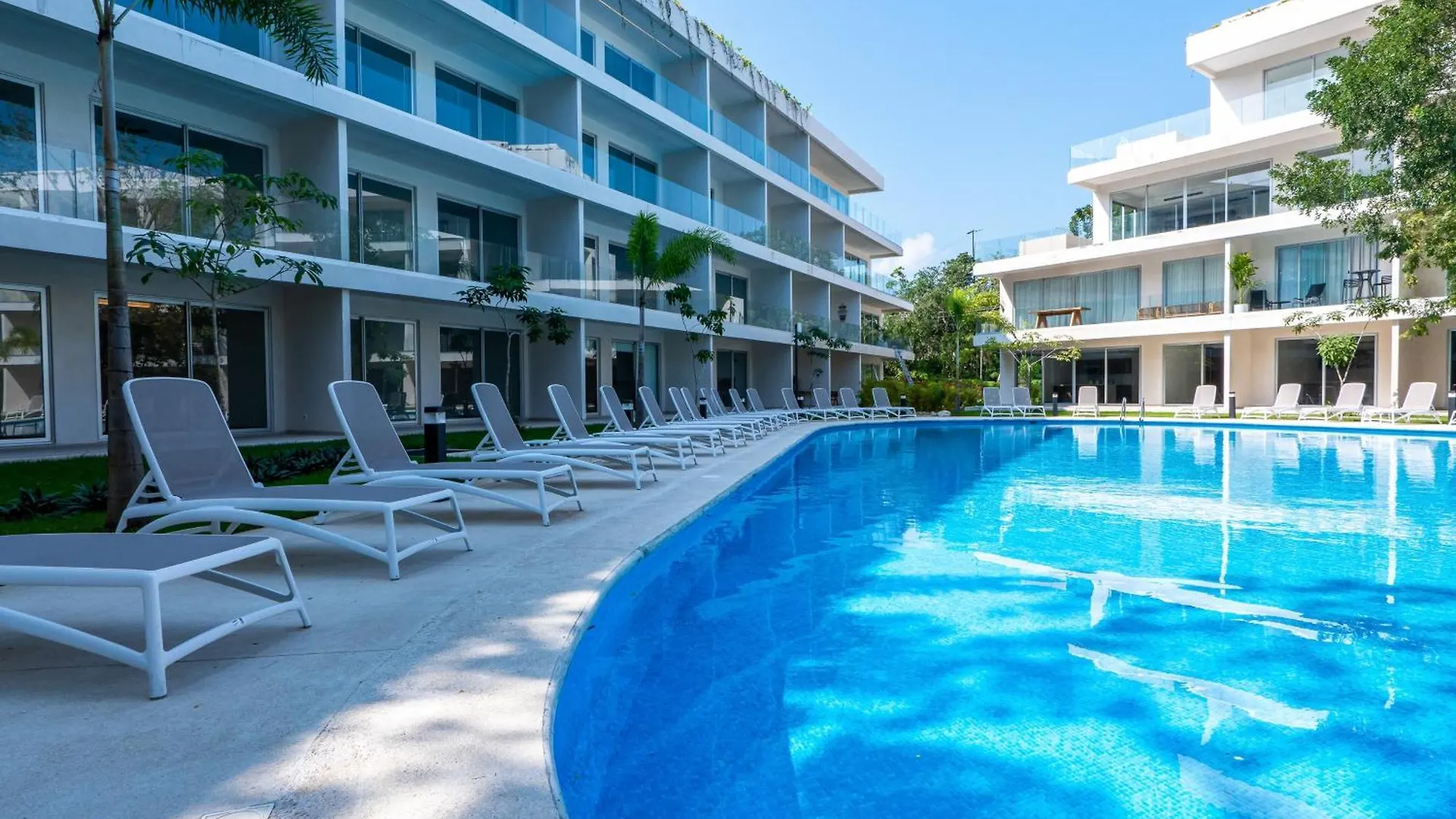 شقة Poolside Palms At Tl B305 بلايا ديل كارمن 0*,  المكسيك